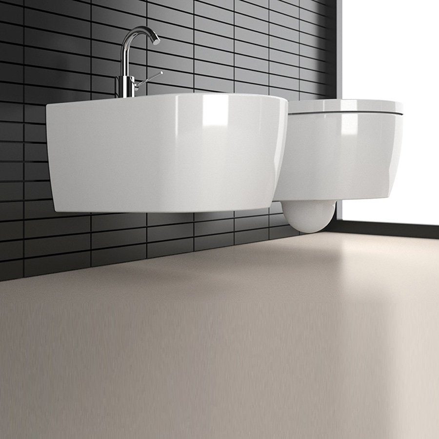 Væghængt bidet og toilet i flot og enkelt design 
