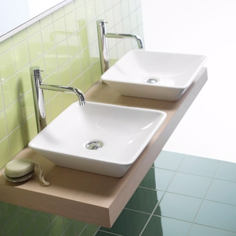 Firkanter håndvask til placering på bordplade i flot design 