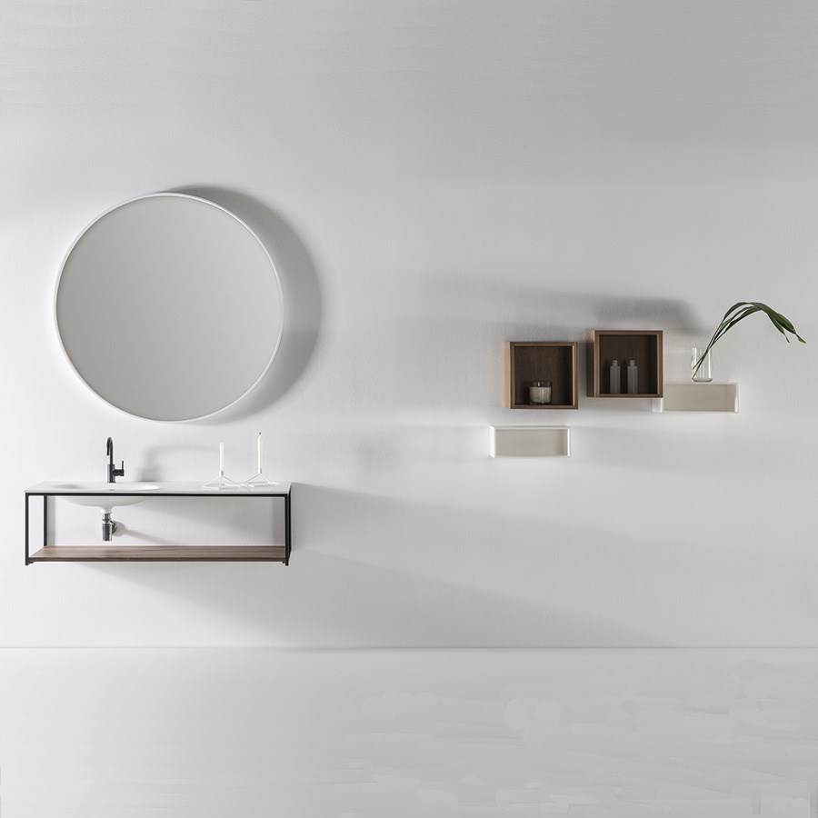 Badeværelsesmøbel Nogal i et smukt og enkelt design til vægmontering