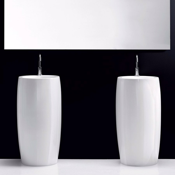 Gulvstående håndvask i rundt design i porcelæn