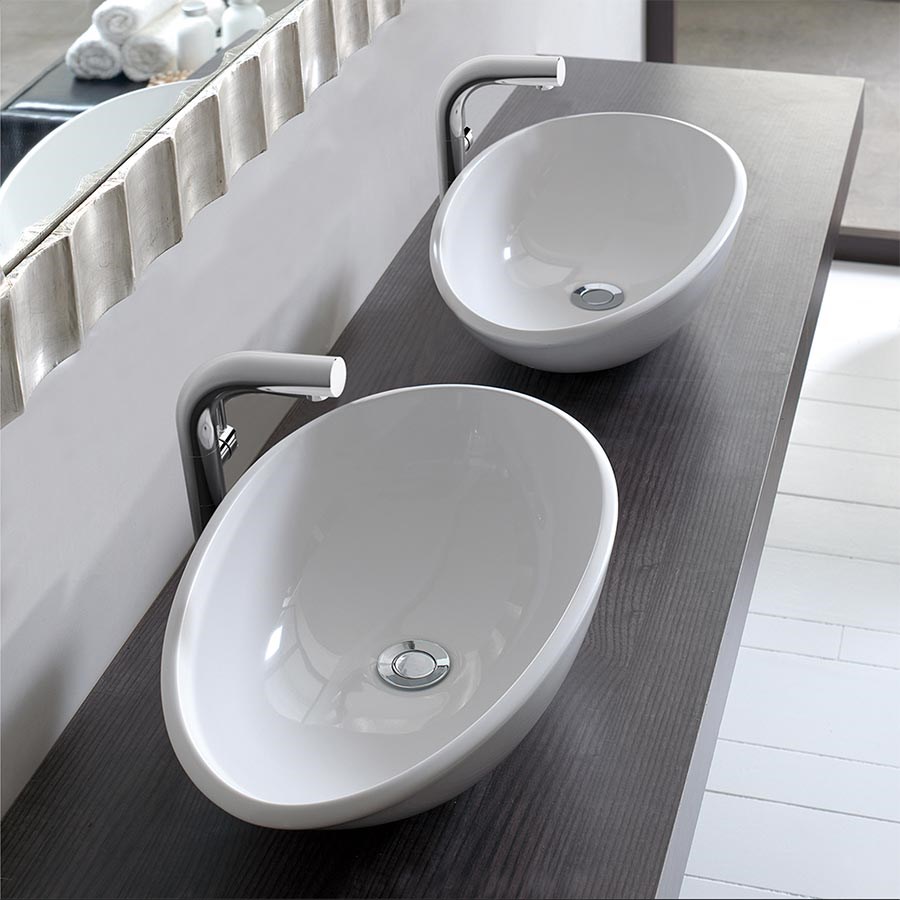 Flot oval håndvask til placering på bordplade