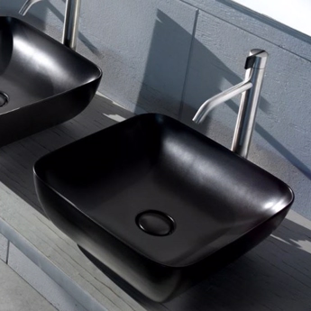 Sort håndvask, firkantet i smukke tynde let buede linier-design4home