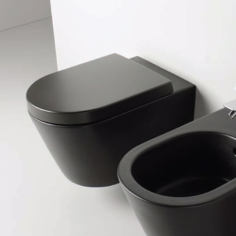 Sort væghængt toilet Il i smukt eksklusivt design